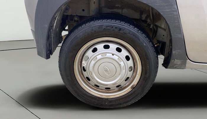 2018 Mahindra KUV 100 NXT K2 P 6 STR, Petrol, Manual, 27,851 km, Right Rear Wheel