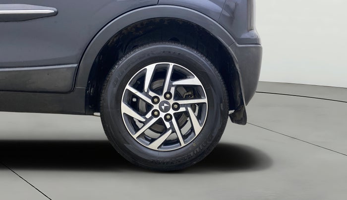 2022 Mahindra XUV300 W8 (O) 1.2 PETROL, Petrol, Manual, 47,398 km, Left Rear Wheel