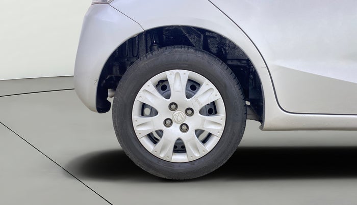 2015 Honda Brio S MT, Petrol, Manual, 41,063 km, Right Rear Wheel