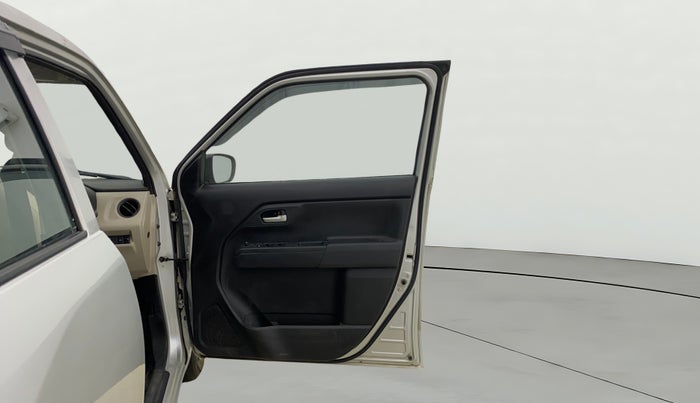 2022 Maruti New Wagon-R VXI CNG 1.0, CNG, Manual, 68,865 km, RHS Front Door