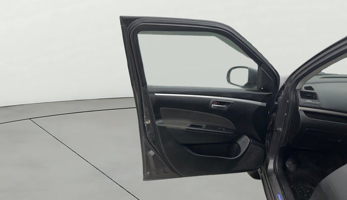2015 Maruti Swift VXI, Petrol, Manual, 28,712 km, LHS Front Door