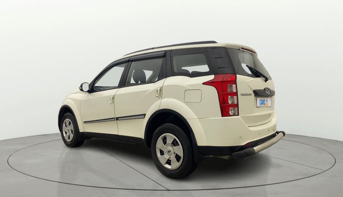 2015 Mahindra XUV500 W6, Diesel, Manual, 1,24,192 km, Left Back Diagonal