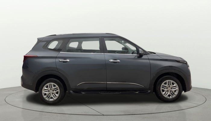 2022 KIA CARENS PRESTIGE 1.5 PETROL 7 STR, Petrol, Manual, 34,307 km, Right Side View