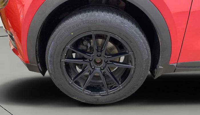 2022 Mahindra XUV700 AX 5 D MT 7 STR, Diesel, Manual, 59,650 km, Left Front Wheel