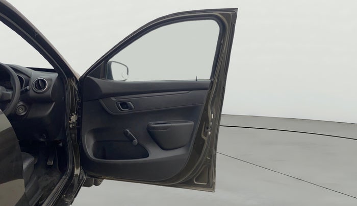 2018 Renault Kwid RXL, Petrol, Manual, 38,719 km, RHS Front Door