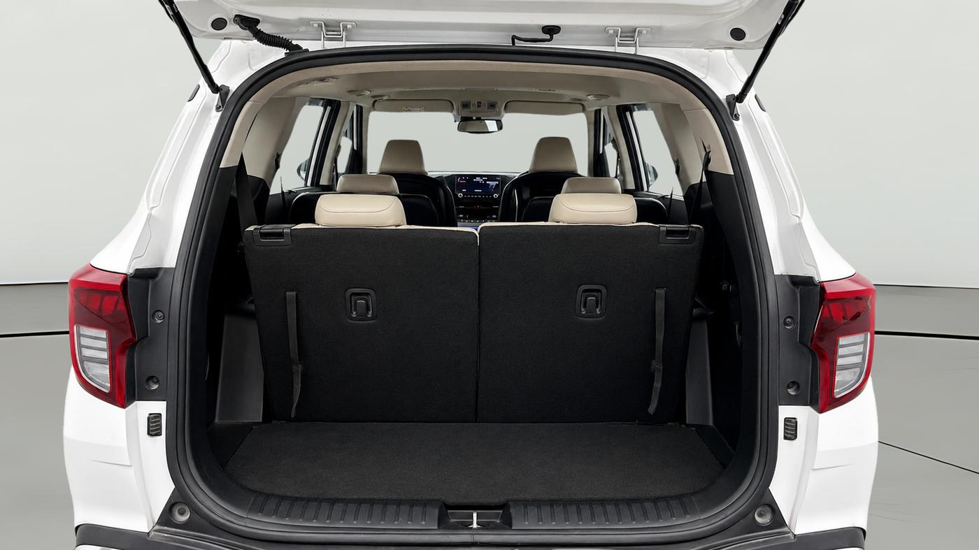 2022 KIA CARENS LUXURY PLUS 1.5 DIESEL AT 6 STR, Diesel, Automatic, 97,519 km, Boot Open Zoomed View