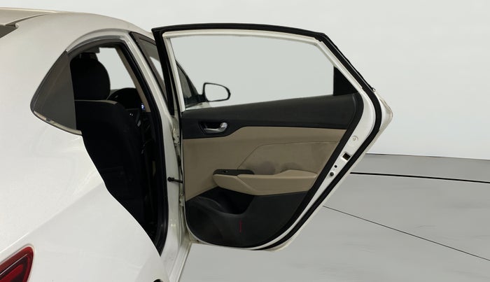 2018 Hyundai Verna 1.6 VTVT SX, Petrol, Manual, 48,551 km, RHS Rear Door