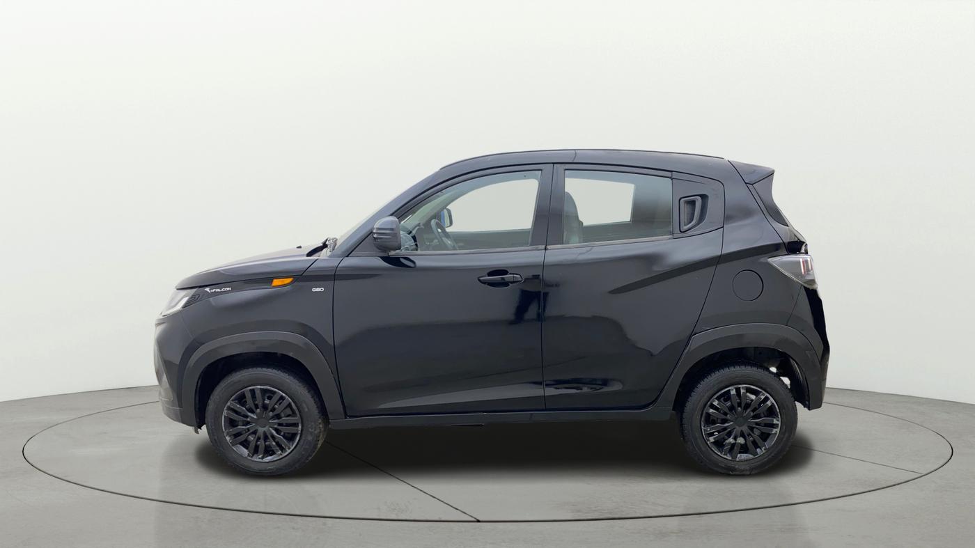 2017 Mahindra Kuv100 K4 PLUS 6 STR, Petrol, Manual, 38,212 km, Left Side