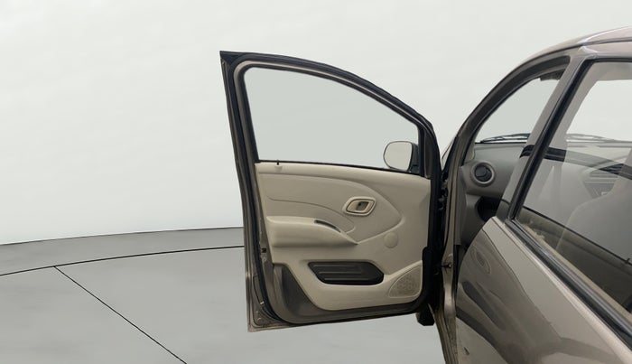 2016 Datsun Redi Go S, Petrol, Manual, 34,007 km, LHS Front Door