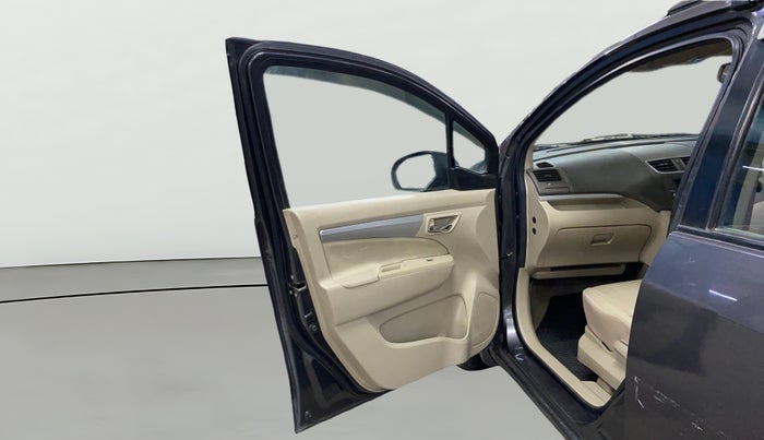 2017 Maruti Ertiga VDI SHVS, Diesel, Manual, 76,803 km, LHS Front Door