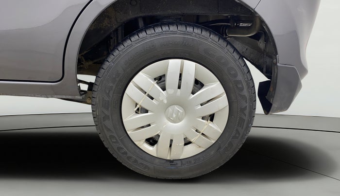 2017 Maruti Alto 800 LXI, Petrol, Manual, 13,004 km, Left Rear Wheel