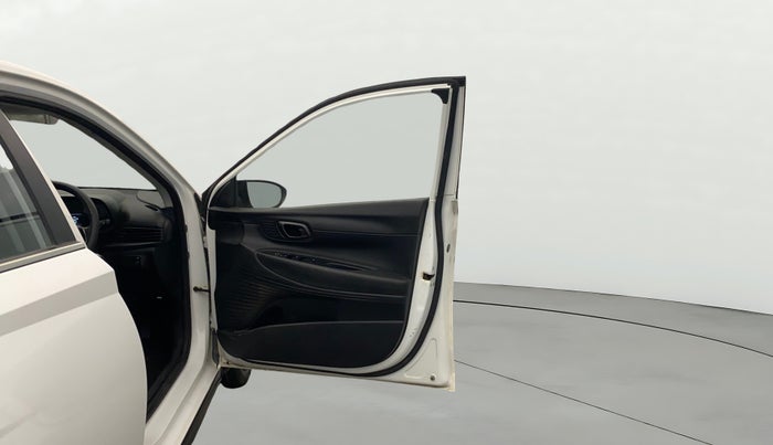 2021 Hyundai NEW I20 SPORTZ 1.2 AT, Petrol, Automatic, 47,060 km, RHS Front Door