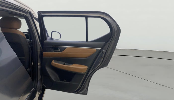 2023 Honda ELEVATE ZX MT, Petrol, Manual, 54,155 km, RHS Rear Door