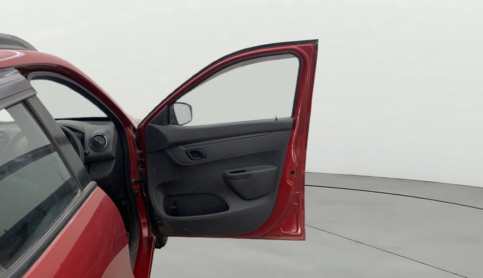 2016 Renault Kwid RXT 0.8, Petrol, Manual, 31,983 km, RHS Front Door