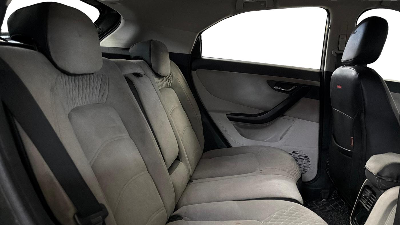 2021 Tata NEXON XZ PLUS PETROL SUNROOF, Petrol, Manual, 79,635 km, Right Side Rear Door Cabin