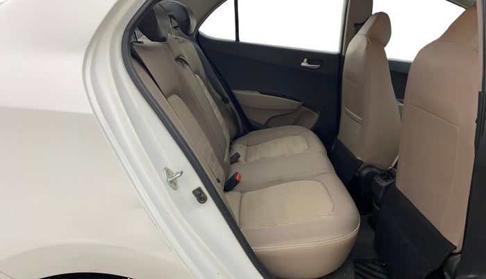 2017 Hyundai Xcent SX 1.2, CNG, Manual, 78,345 km, Right Side Rear Door Cabin