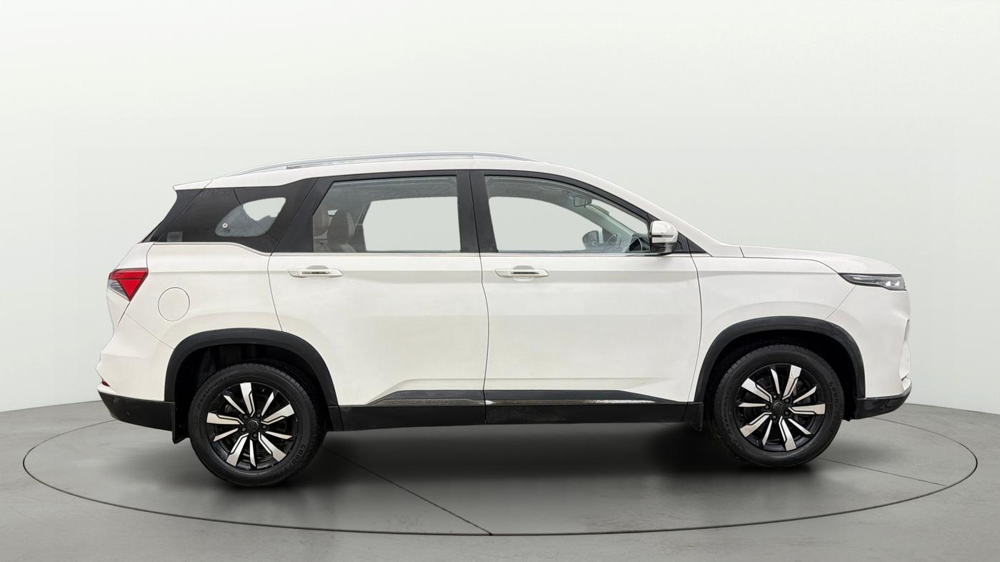 2020 MG HECTOR PLUS SHARP 1.5 PETROL TURBO DCT 6-STR, Petrol, Automatic, 32,671 km, Right Side View