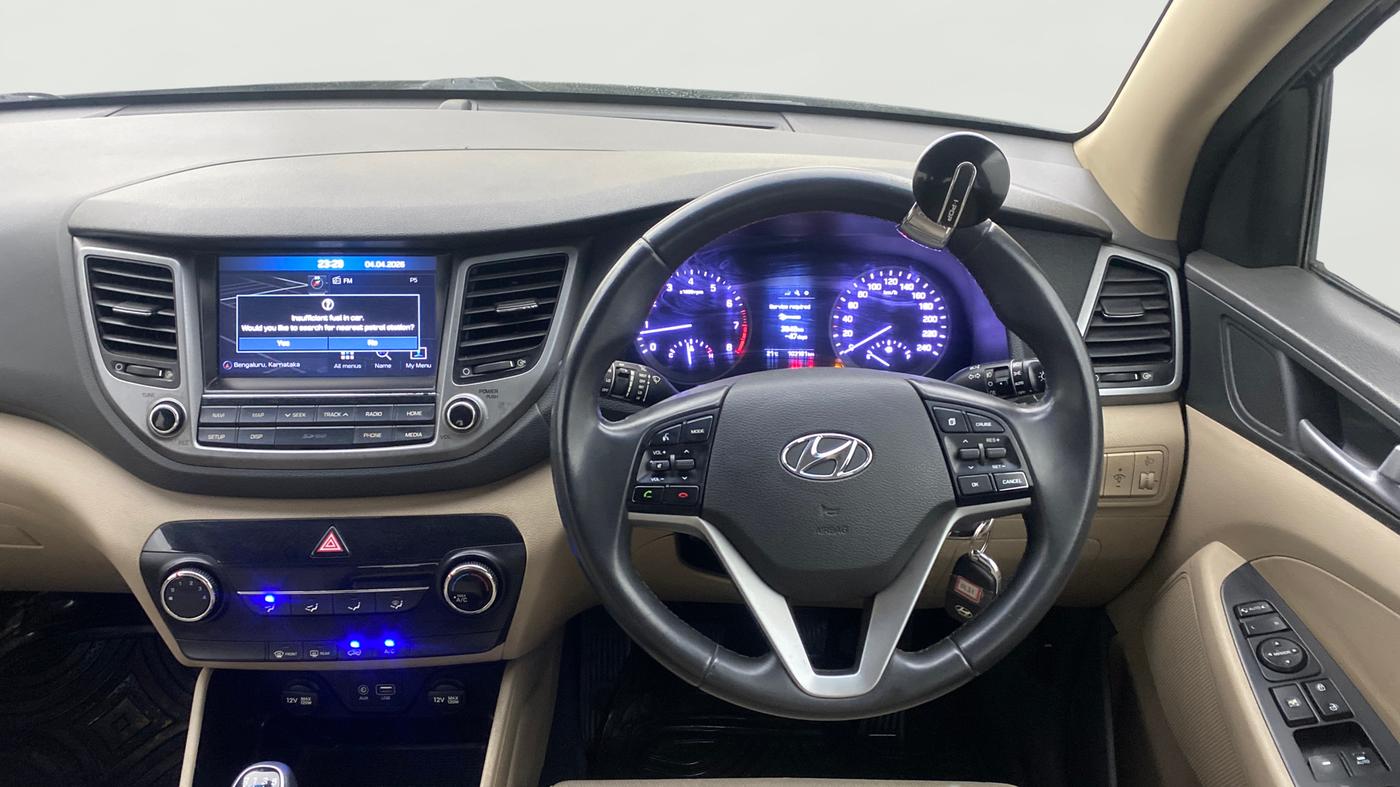 2017 Hyundai Tucson 2WD MT PETROL, Petrol, Manual, 1,03,161 km, Steering Wheel Close Up