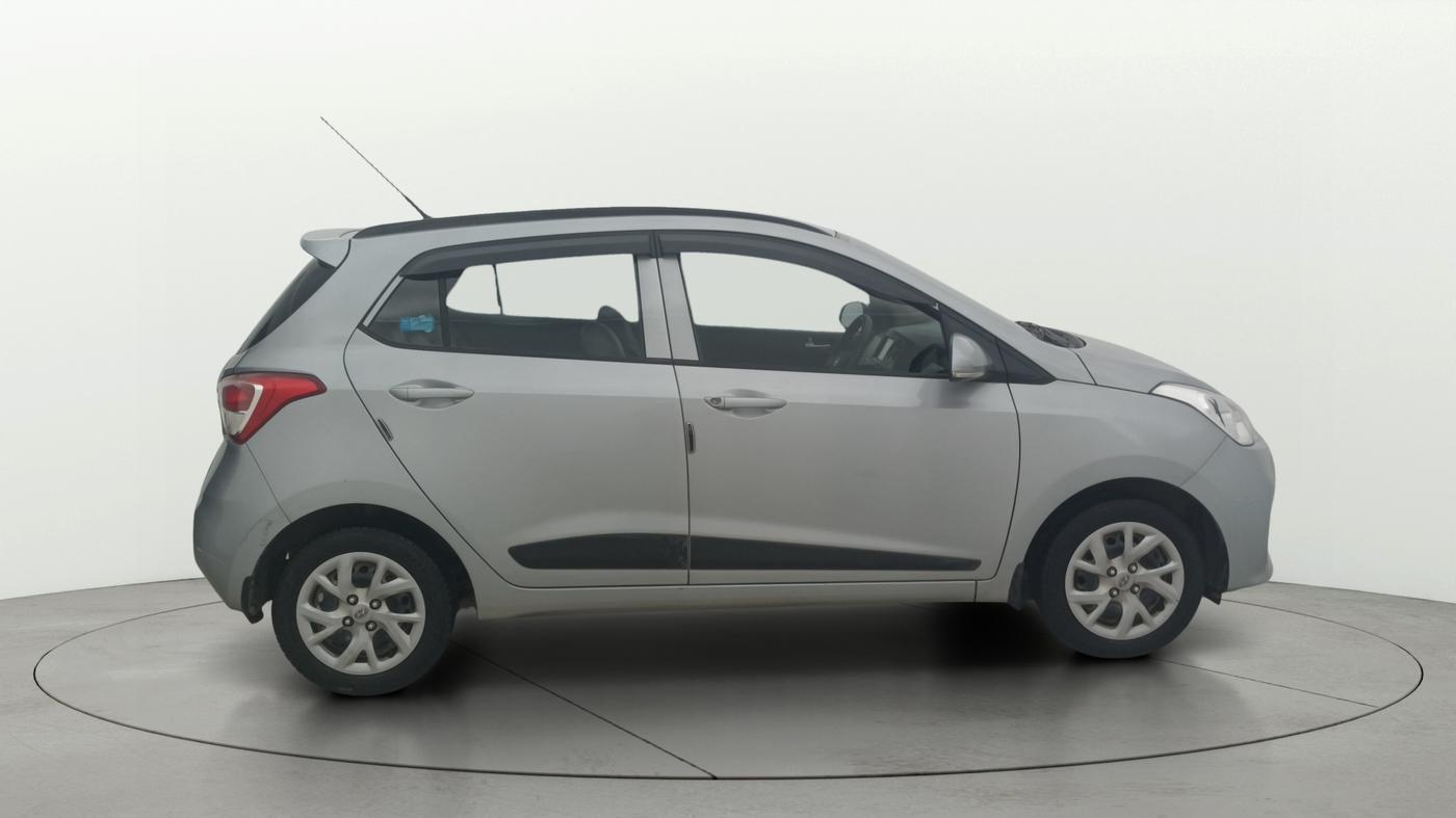 2019 Hyundai Grand i10 SPORTZ 1.2 KAPPA VTVT, Petrol, Manual, 30,228 km, Right Side View