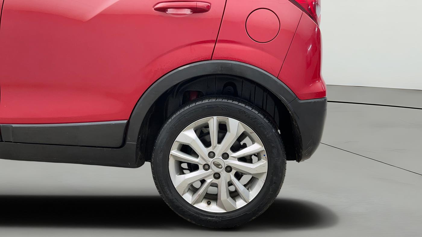 2019 Mahindra XUV300 W8 1.2 PETROL, Petrol, Manual, 44,463 km, Left Rear Wheel