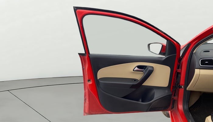 2016 Volkswagen Polo HIGHLINE1.2L, Petrol, Manual, 31,803 km, LHS Front Door