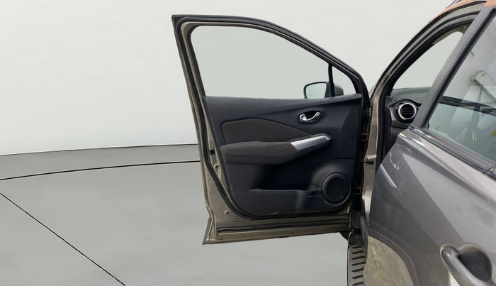 2019 Nissan Kicks XV 1.5, Petrol, Manual, 50,014 km, LHS Front Door