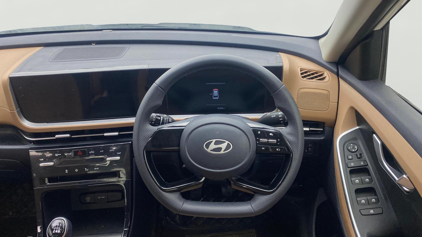 2024 Hyundai ALCAZAR Executive 7 STR 1.5 Turbo GDi Petrol MT, Petrol, Manual, 16,277 km, Steering Wheel Close Up