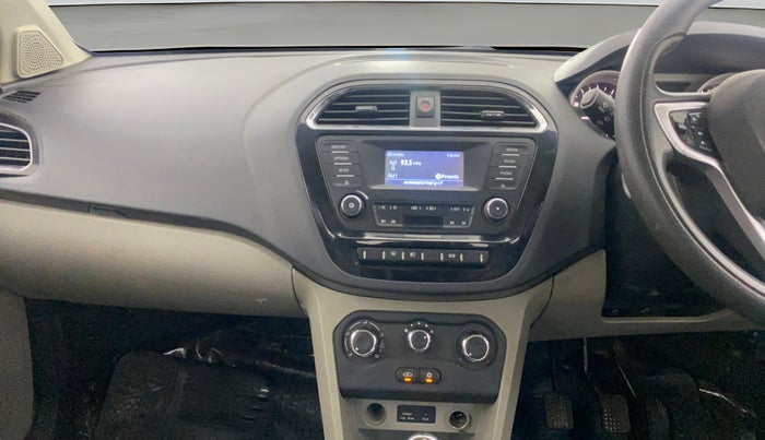 2016 Tata Tiago XZ PETROL, Petrol, Manual, 74,675 km, Air Conditioner