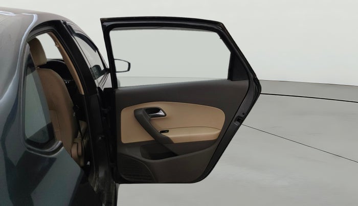 2016 Volkswagen Vento HIGHLINE 1.6 MPI, Petrol, Manual, 74,659 km, RHS Rear Door