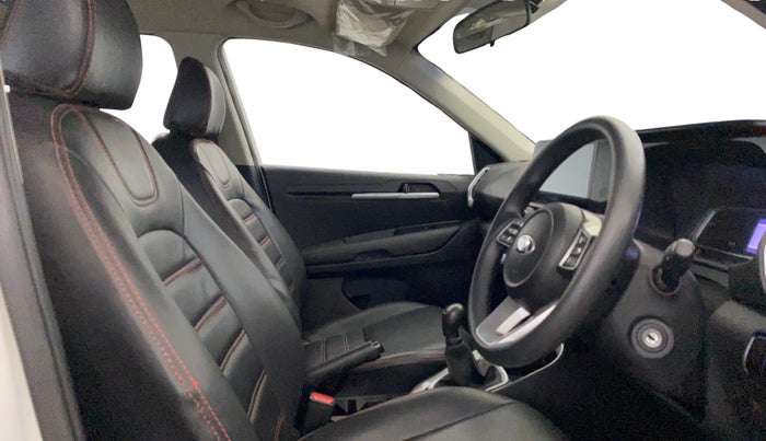 2021 KIA SONET HTK 1.2, Petrol, Manual, 29,485 km, Right Side Front Door Cabin