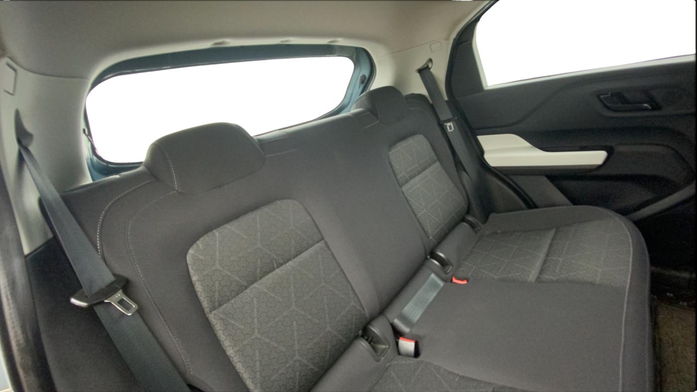 2024 Tata PUNCH Accomplished Dazzle Sunroof, Petrol, Manual, 27,374 km, Right Side Rear Door Cabin