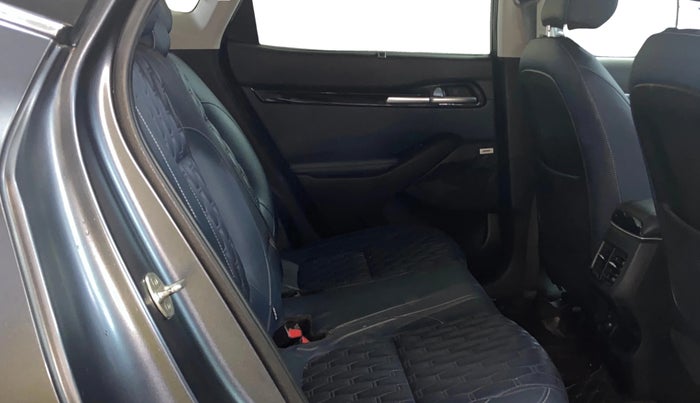 2021 KIA SELTOS X LINE 1.4 PETROL DCT, Petrol, Automatic, 65,509 km, Right Side Rear Door Cabin