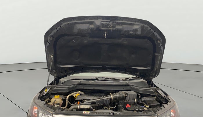 2022 Mahindra XUV300 W6 1.2 PETROL, Petrol, Manual, 26,436 km, Open Bonet