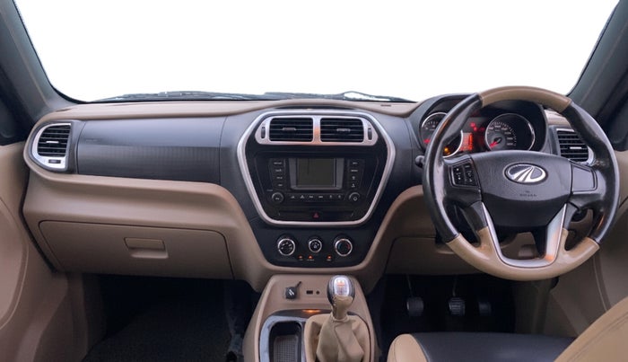 2016 Mahindra TUV300 T8, Diesel, Manual, 91,139 km, Dashboard