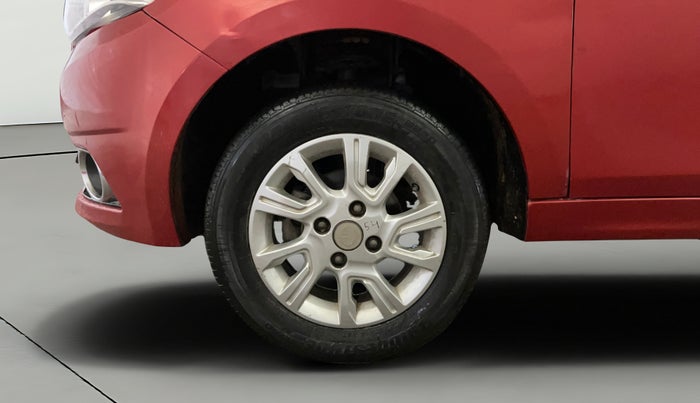 2017 Tata Tiago XZA PETROL, Petrol, Automatic, 85,073 km, Left Front Wheel