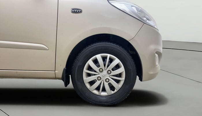 2013 Hyundai i10 SPORTZ 1.2, Petrol, Manual, 5,732 km, Right Front Wheel