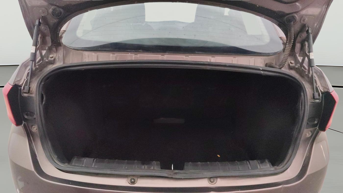 2017 Tata TIGOR XZ PETROL, Petrol, Manual, 1,16,921 km, Boot Open Zoomed View