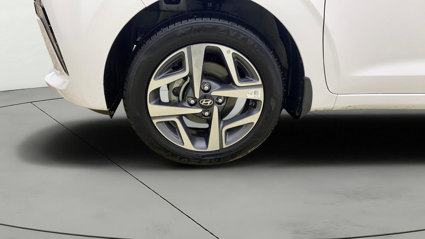 2025 Hyundai AURA SX 1.2 CNG, CNG, Manual, 12,818 km, Left Front Wheel