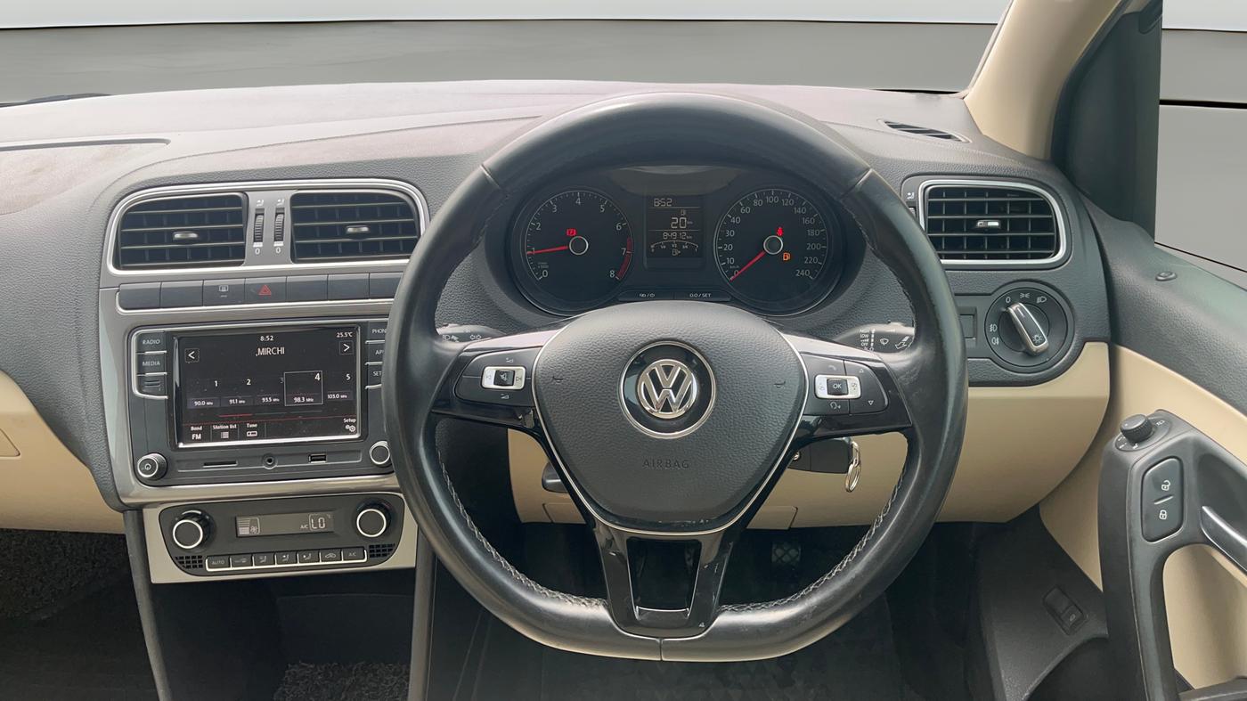 2020 Volkswagen Vento HIGHLINE PLUS 1.0L TSI, Petrol, Manual, 84,926 km, Steering Wheel Close Up