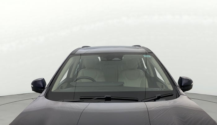 2023 Mahindra XUV700 AX 7 LUXURY P AT 7 STR, Petrol, Automatic, 60,165 km, Front Windshield