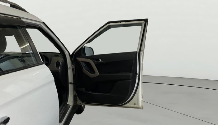 2017 Hyundai Creta SX PLUS 1.6 PETROL, Petrol, Manual, 96,417 km, RHS Front Door