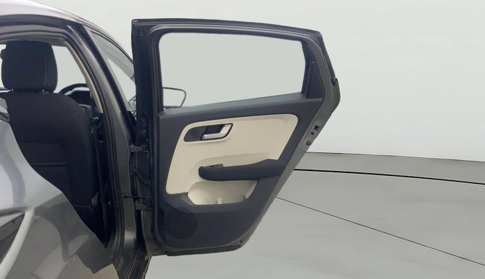 2023 Tata ALTROZ XZ + SUNROOF, Petrol, Manual, 47,293 km, RHS Rear Door