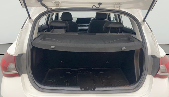 2022 Hyundai NEW I20 ASTA (O) 1.2 AT, Petrol, Automatic, 14,464 km, Boot Open Zoomed View