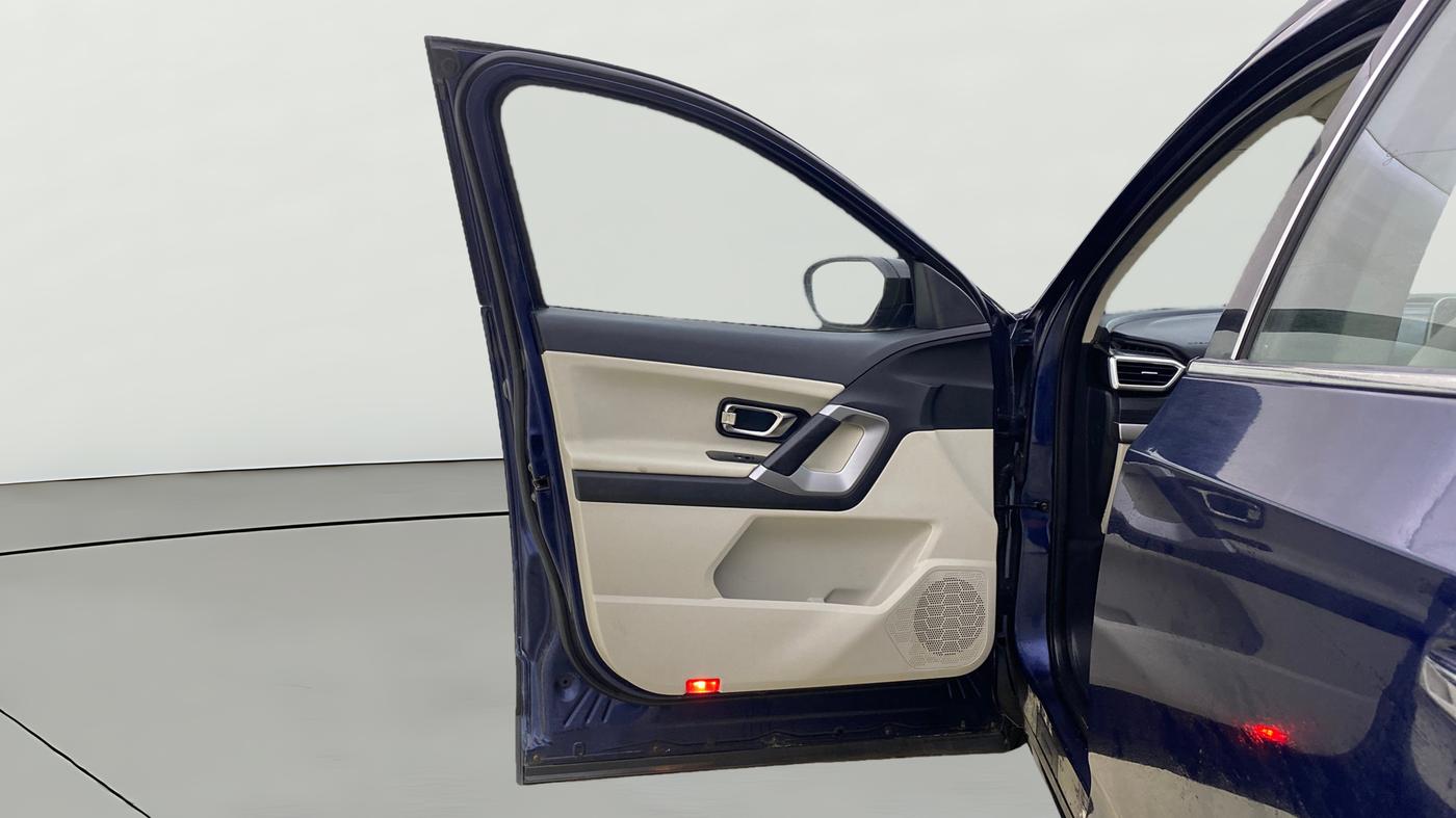 2021 Tata Safari XZ PLUS, Diesel, Manual, 67,578 km, LHS Front Door