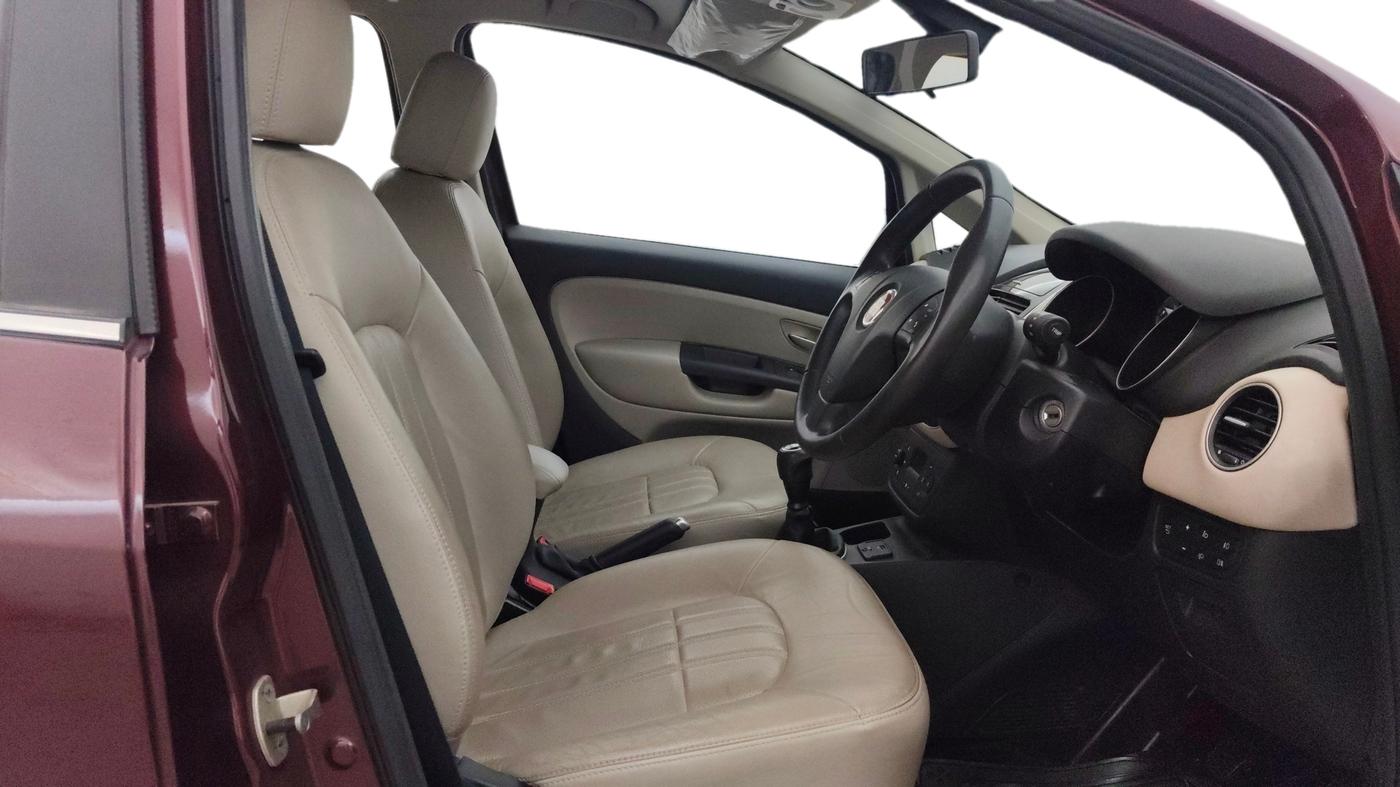 2016 Fiat Linea EMOTION 1.4 L T JET, Petrol, Manual, 22,298 km, Right Side Front Door Cabin