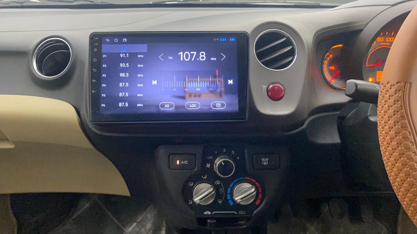 2013 Honda Brio S MT, CNG, Manual, 73,786 km, Air Conditioner