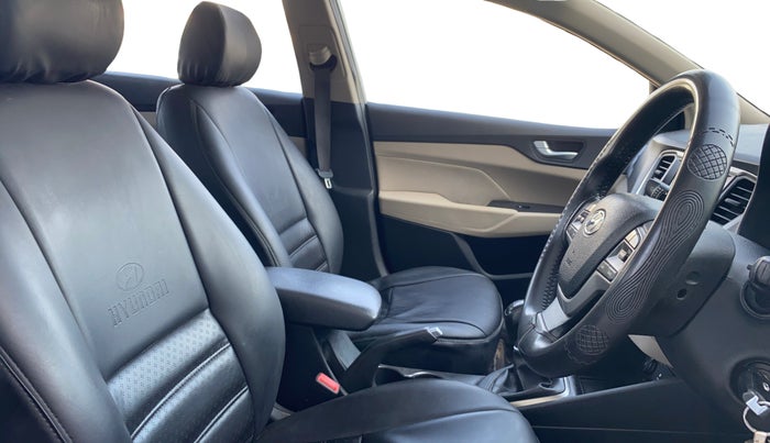 2018 Hyundai Verna 1.6 VTVT SX, Petrol, Manual, 50,759 km, Right Side Front Door Cabin