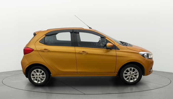 2018 Tata Tiago XZ PETROL, Petrol, Manual, 74,489 km, Right Side View
