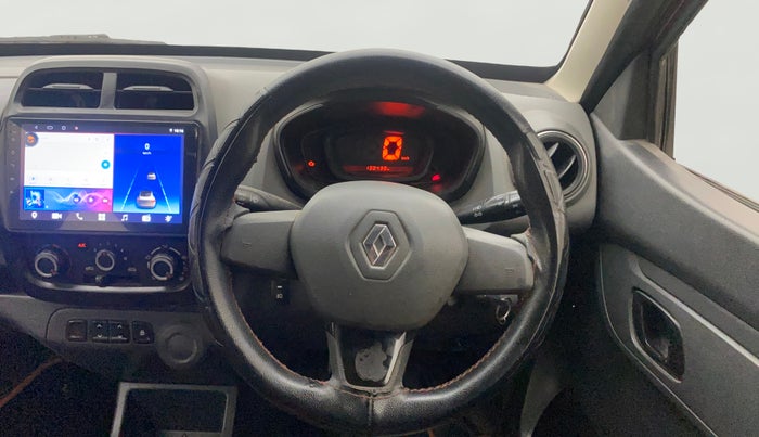 2016 Renault Kwid RXT 0.8, Petrol, Manual, 1,30,438 km, Steering Wheel Close Up