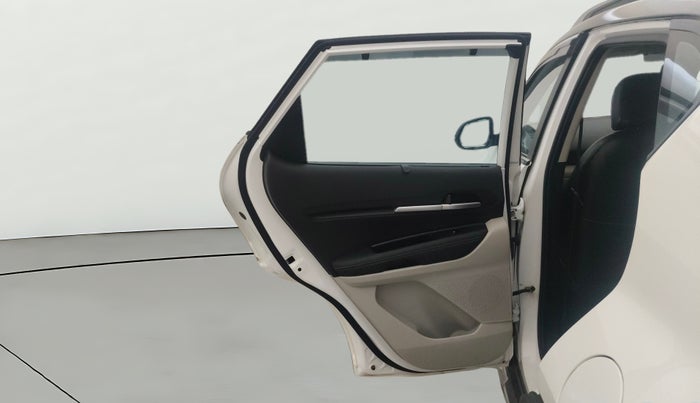 2022 KIA SONET HTX 1.0 IMT, Petrol, Manual, 17,963 km, LHS Rear Door